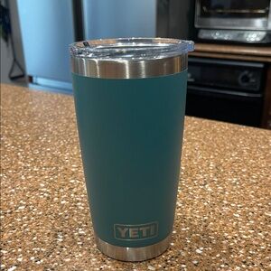 YETI Ocean Blue Tumbler with Clear Lid